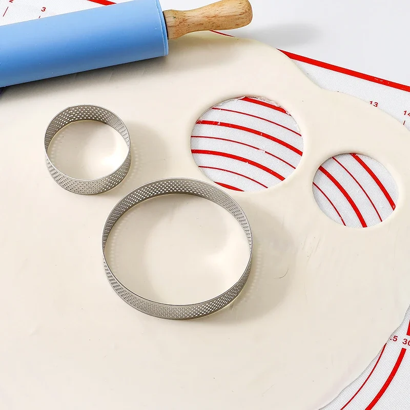 Anneau à tarte rond en acier inoxydable, moules perforés résistants à la chaleur, bricolage Mousse tarte aux fruits Tartlet beignet moule outils de cuisine 10 pièces