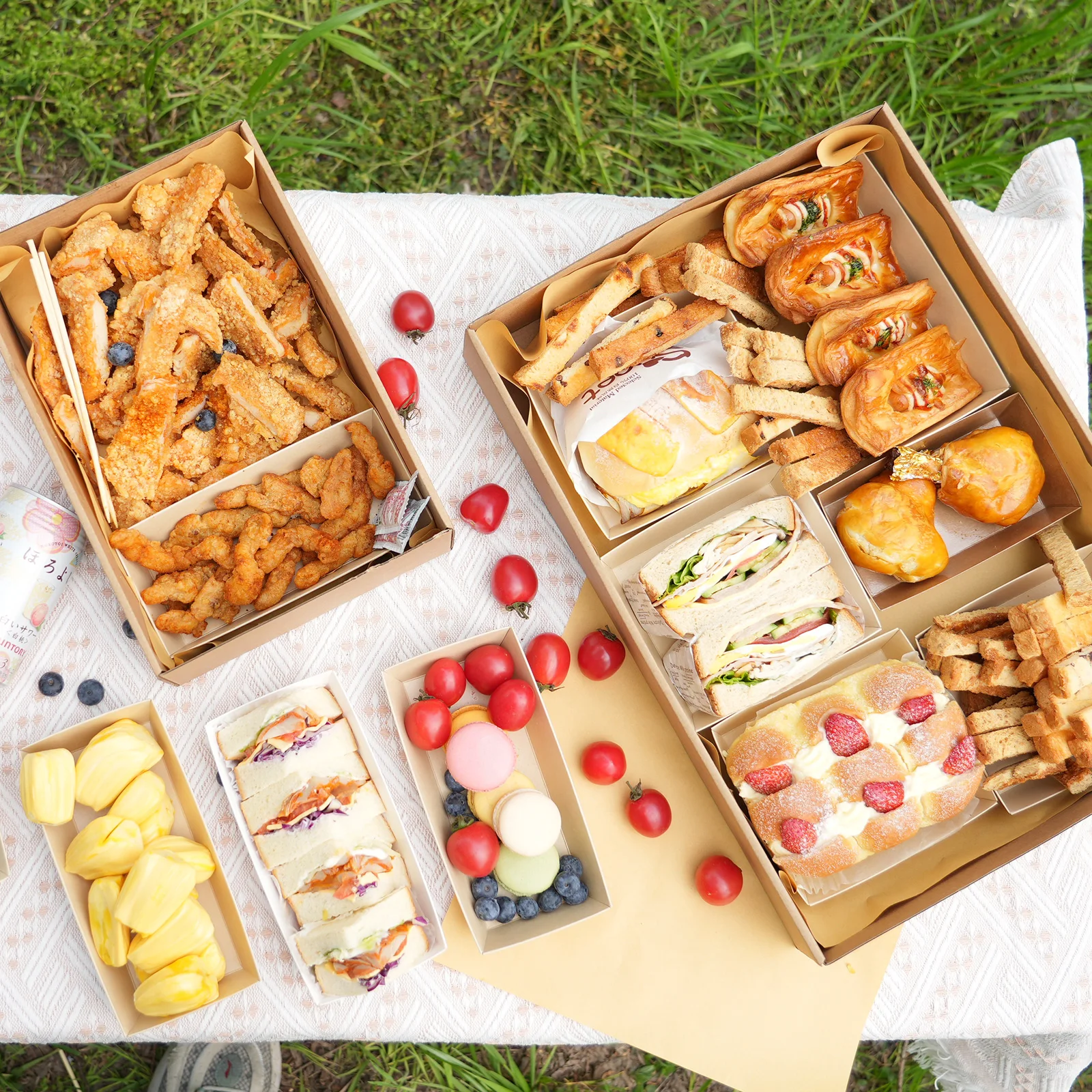 Boîtes en papier Kraft jetables, conteneur de pique-nique en plein air avec couvercle de fenêtre, emballage de Pizza Sandwich, boîtes en Carton 6/4/2 pièces