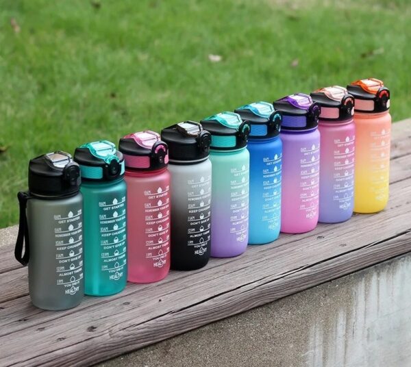 Bouteille de Sport Graduée avec Paille (600/750/1000ML)