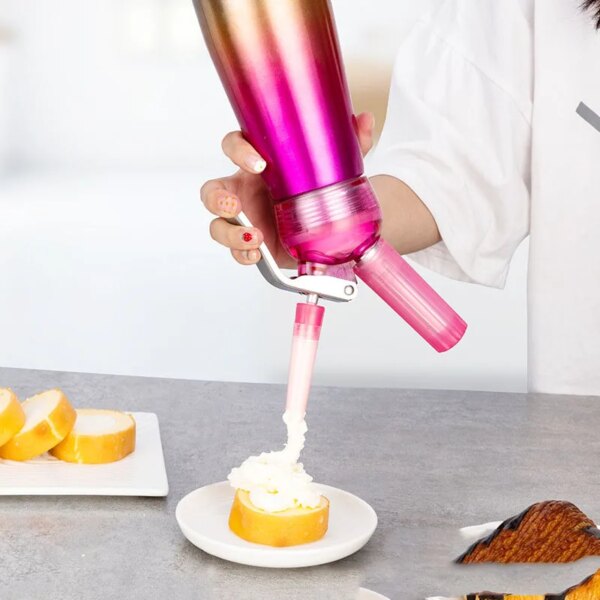 3858-tsje6g.jpg Siphon pour Crème Fouettée – 250/500 ml