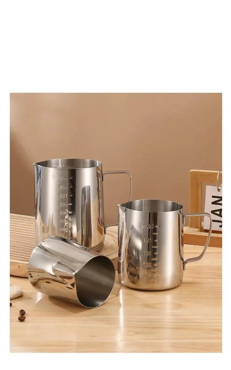Pichet à mousse de lait en acier inoxydable, mousseur argenté, récipient à café Latte, pichet en métal, tasse Barista