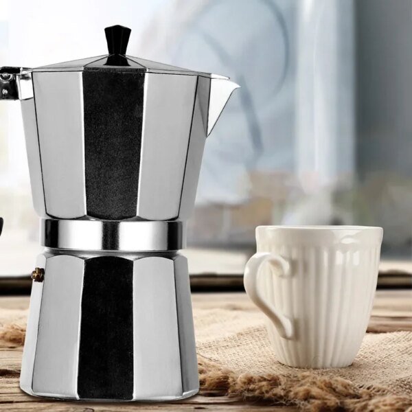Cafetière Moka Italienne en Aluminium (50 / 300 / 450 ml)